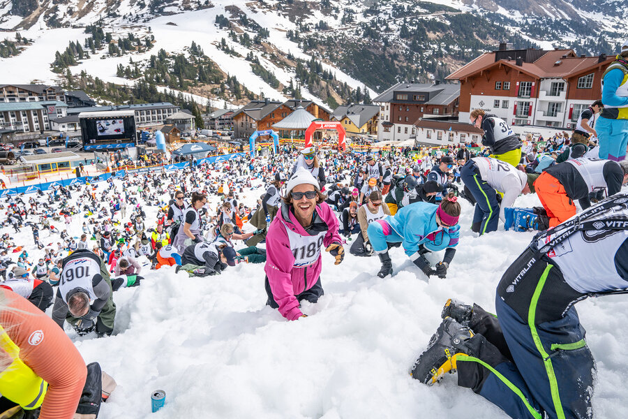 Teilnehmer bei der Gamsleiten Kriterium Schatzsuche in Obertauern